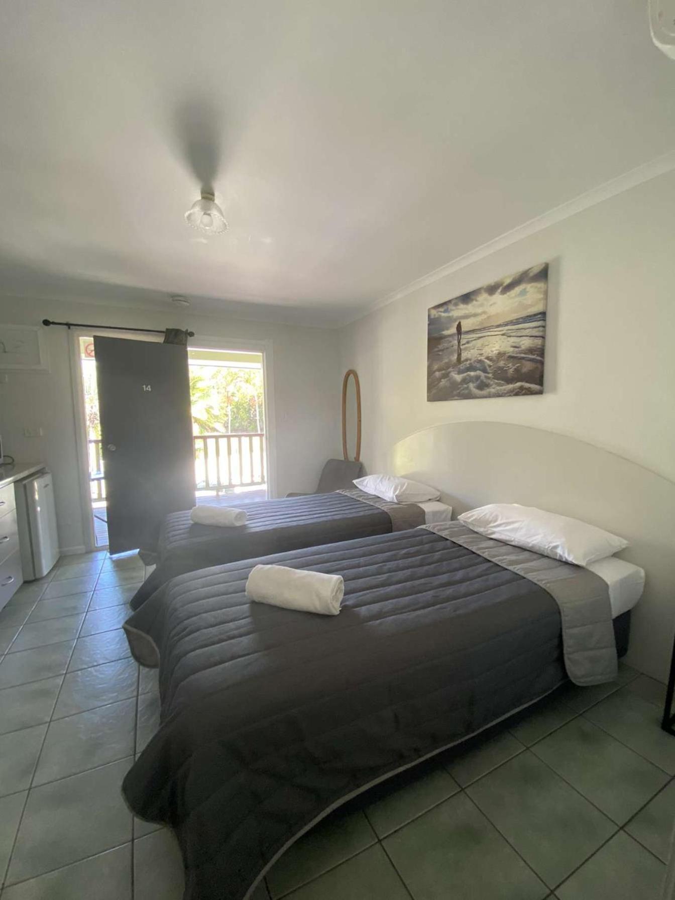 Agnes Palms Motel Agnes Water Extérieur photo